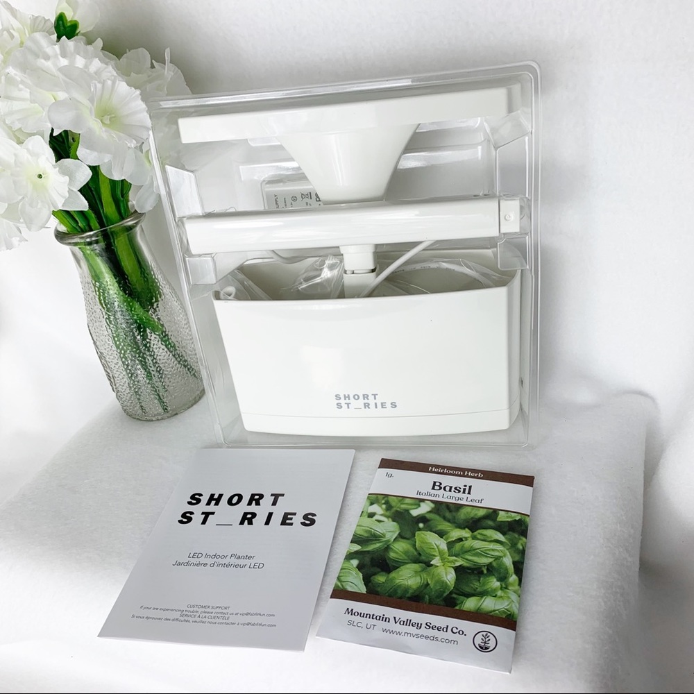 Short Stories LED Indoor Grow Light Planter Basil